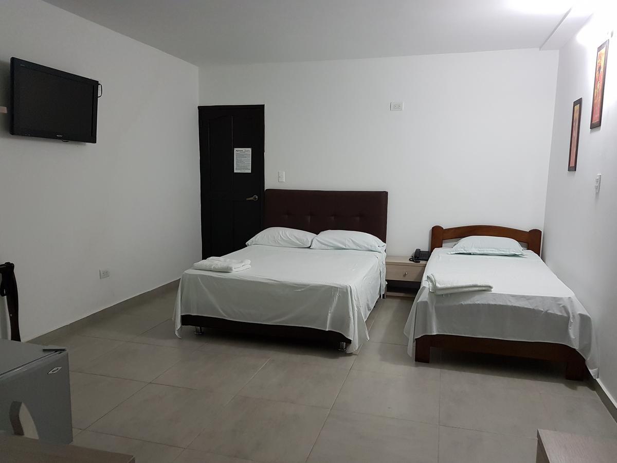 Hotel Plaza Real Montelibano ภายนอก รูปภาพ