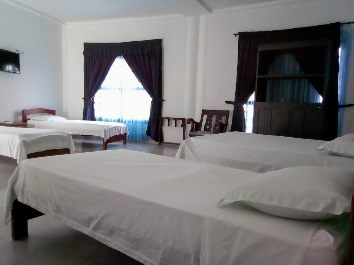 Hotel Plaza Real Montelibano ภายนอก รูปภาพ